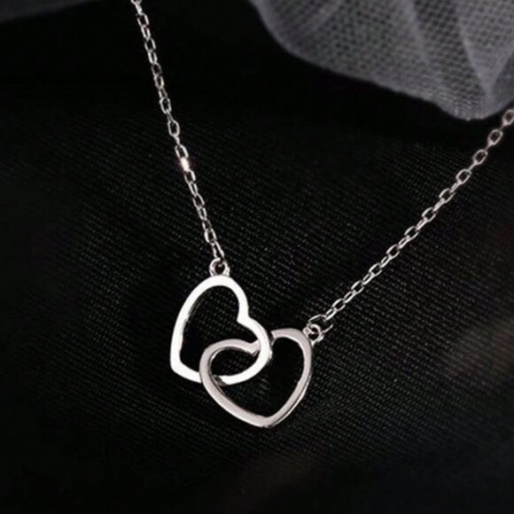 Charm pendant Necklace, Heart Charm Necklace, Dainty chain necklace - Picture 3 of 8